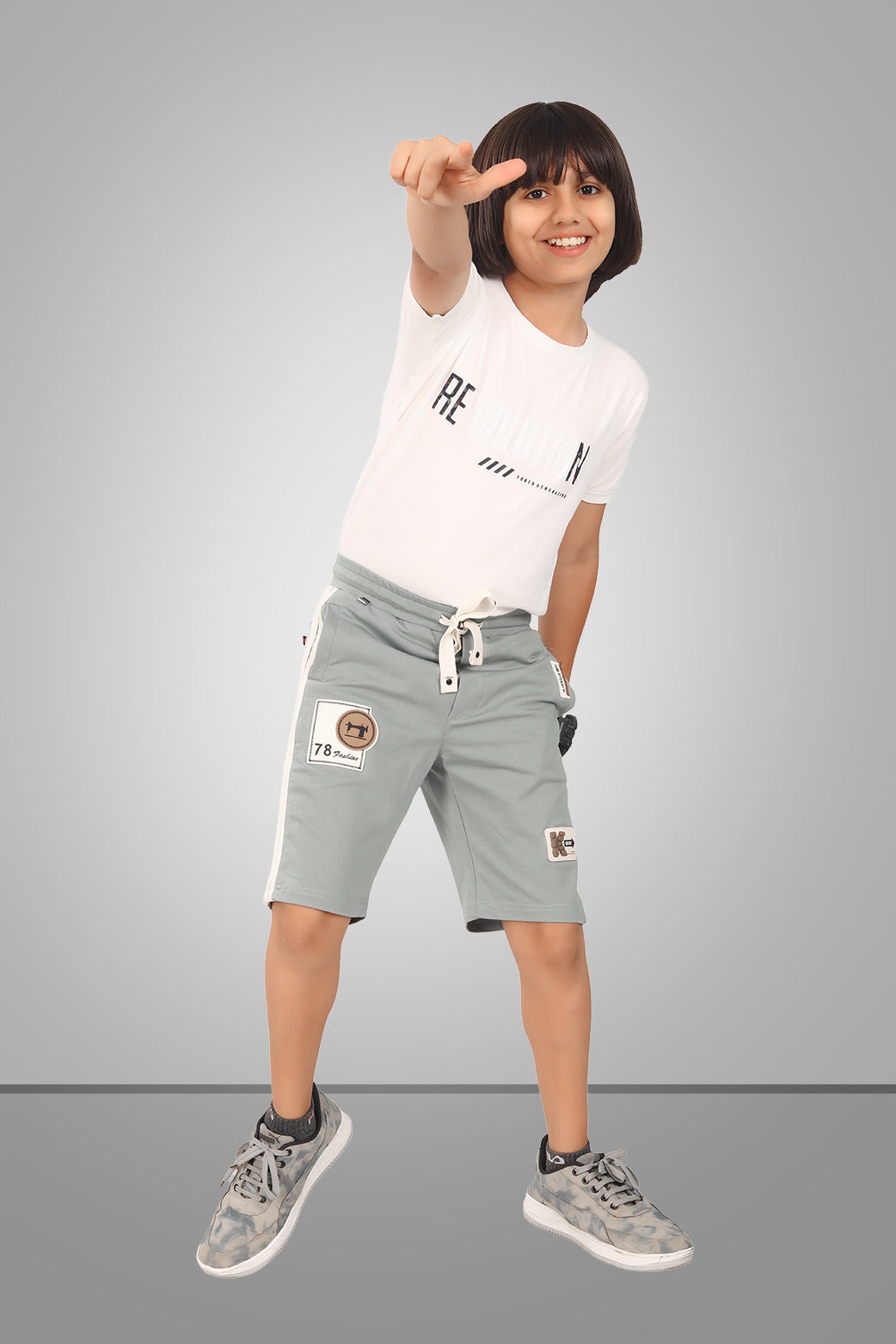 LIGHT OLIVE URBANBOYS STRETCH X FUNKY LYCRA SHORTS
