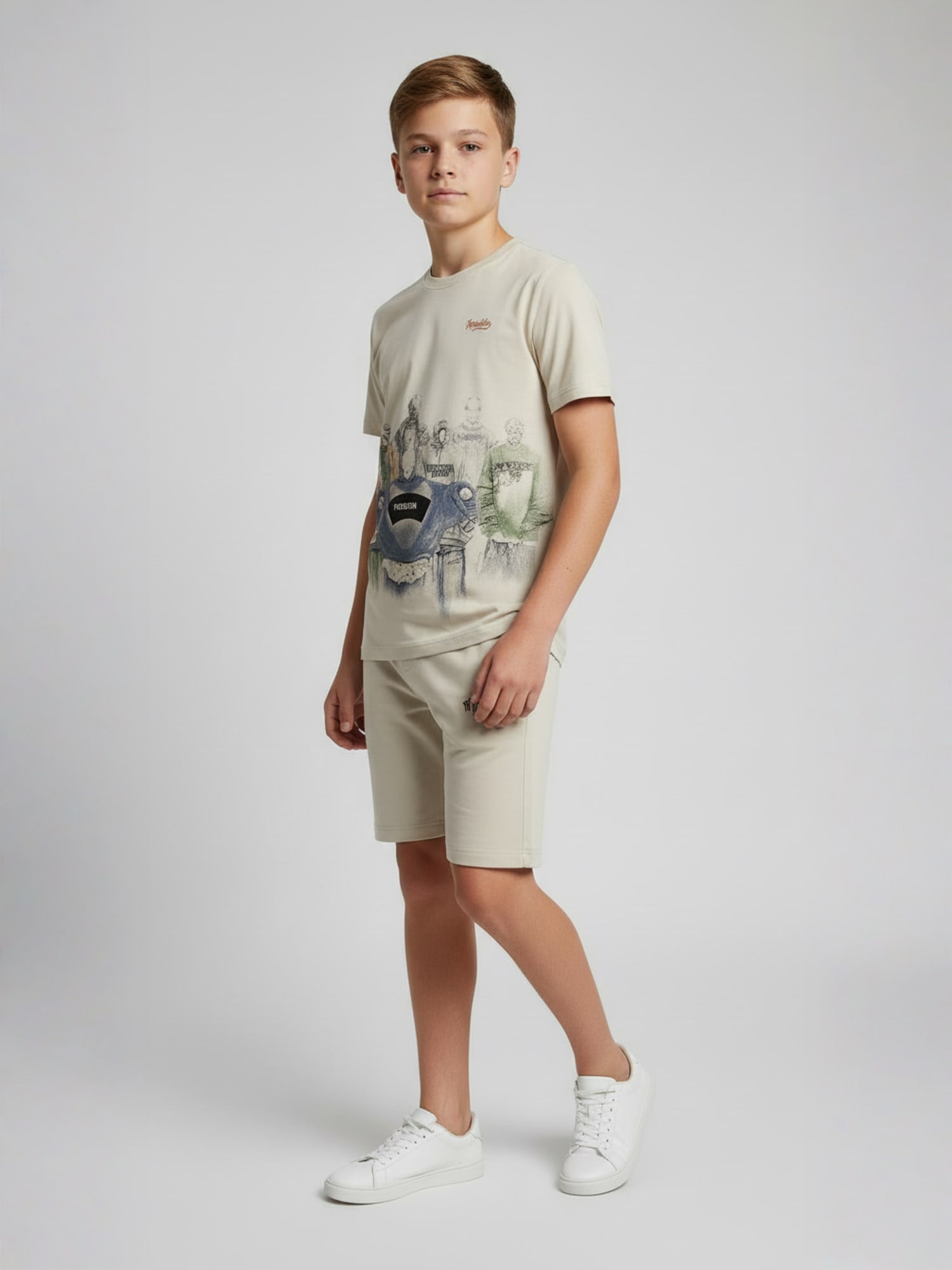 CREAM URBAN CHILL SHORTS CO-ORDS SET