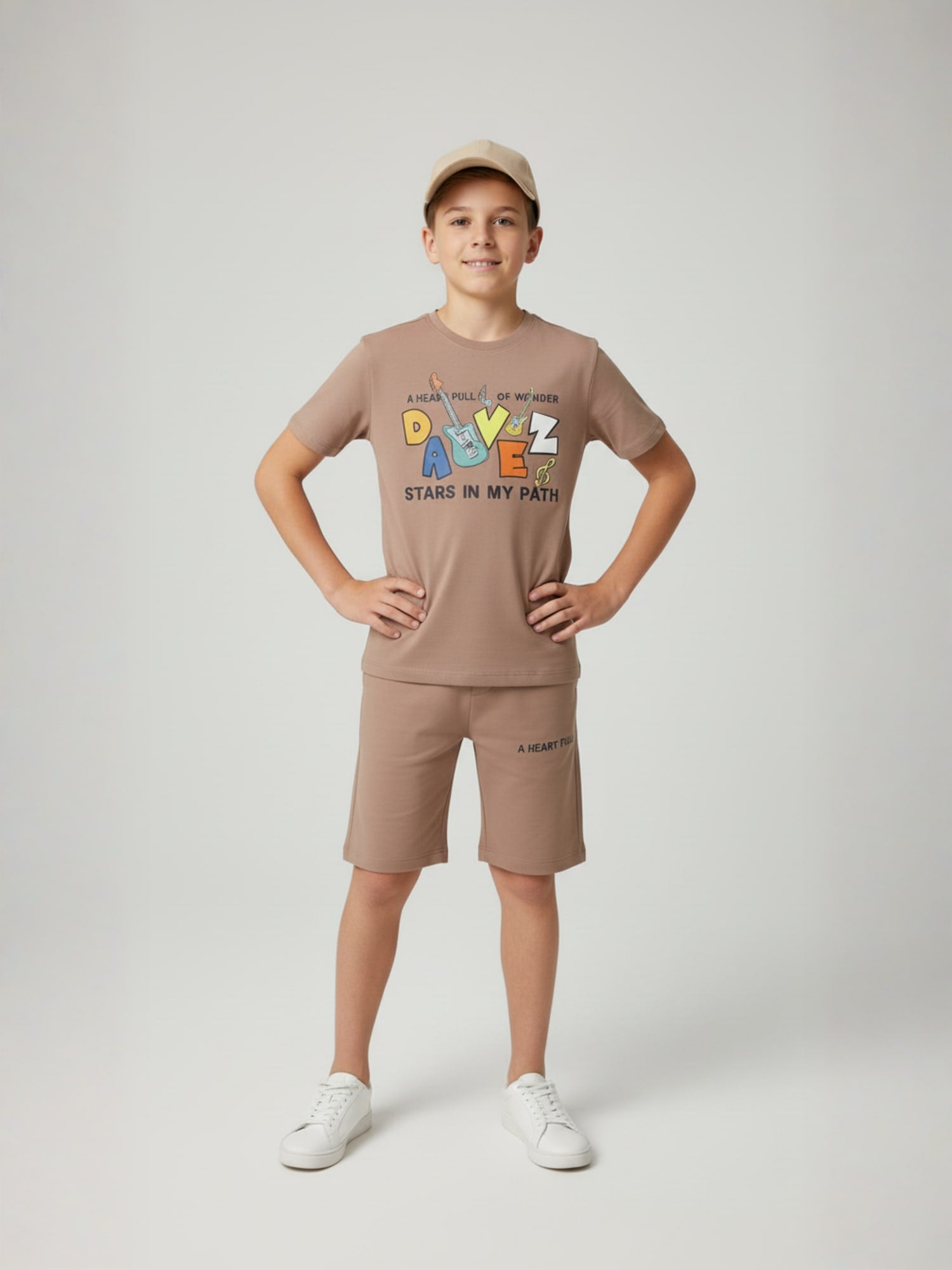 BEIGE URBAN CHILL SHORTS CO-ORDS SET