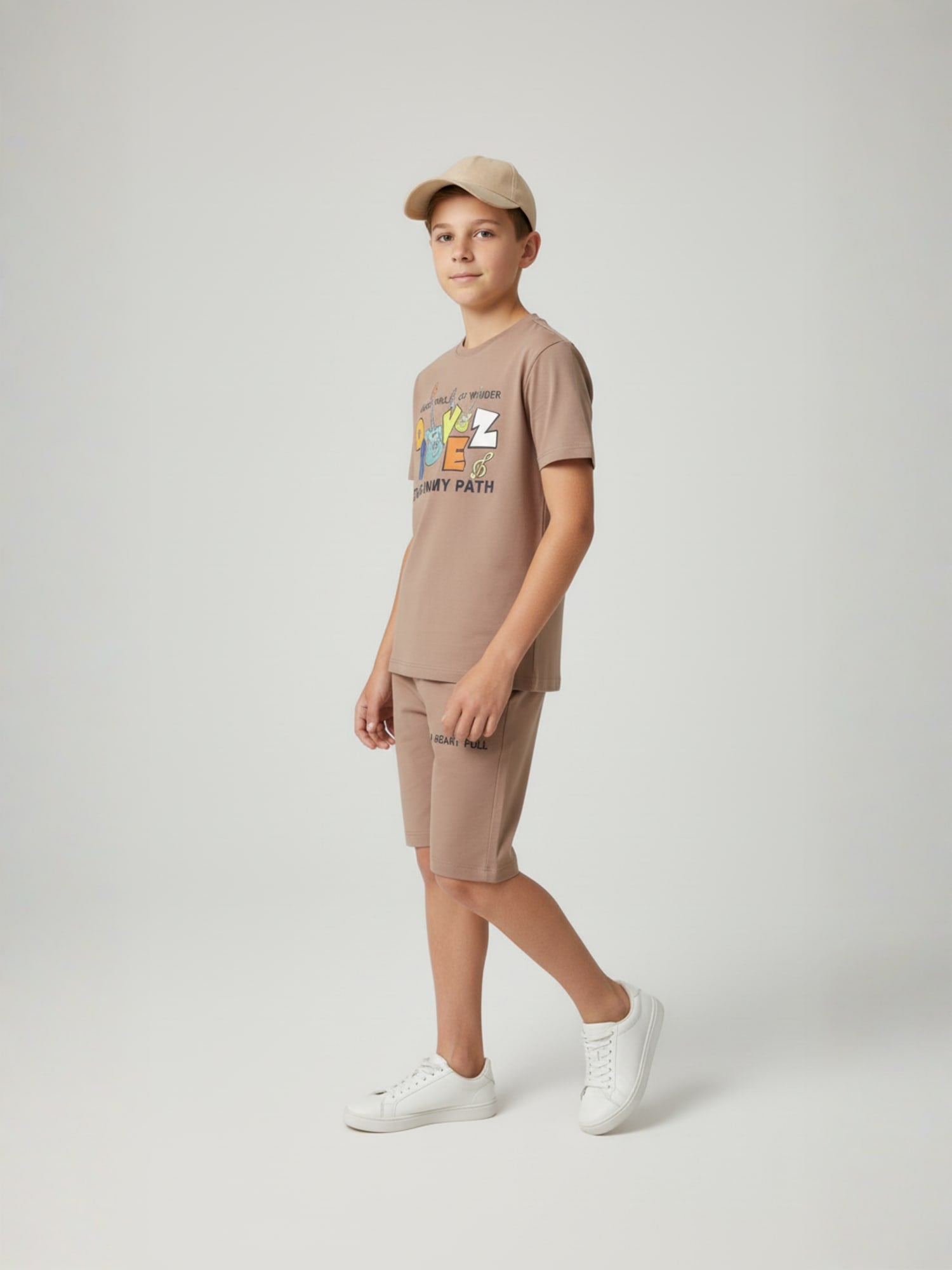 BEIGE URBAN CHILL SHORTS CO-ORDS SET