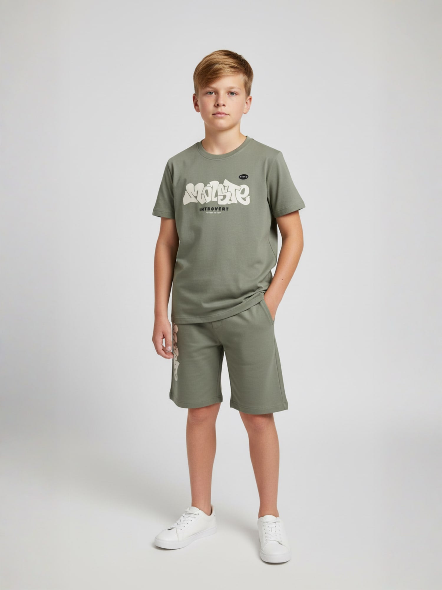 FOREST GREEN URBAN CHILL SHORTS CO-ORDS SET