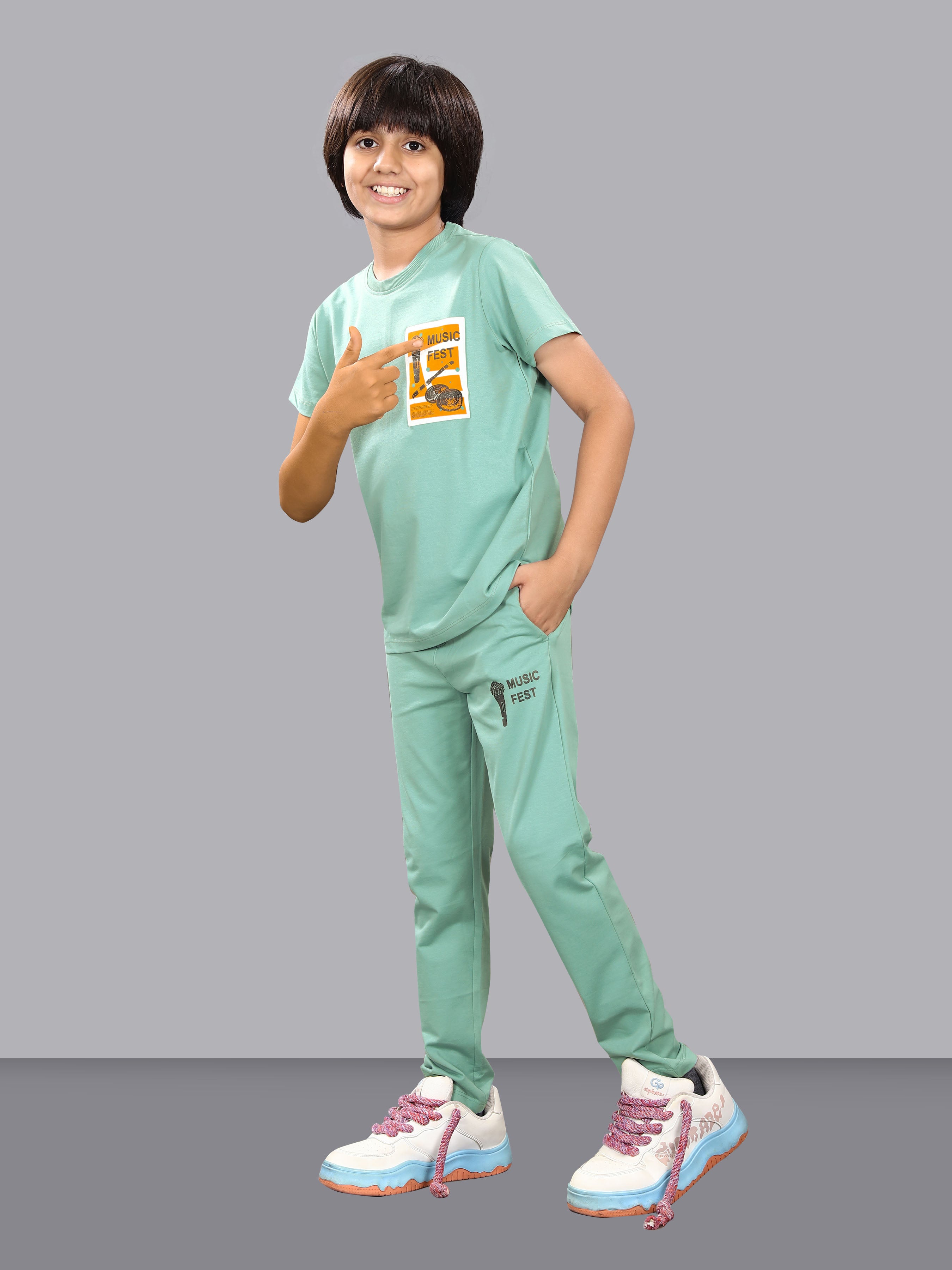 MINT GREEN FULL PANT CO-ORDS WITH A TOUCH OF CLASS