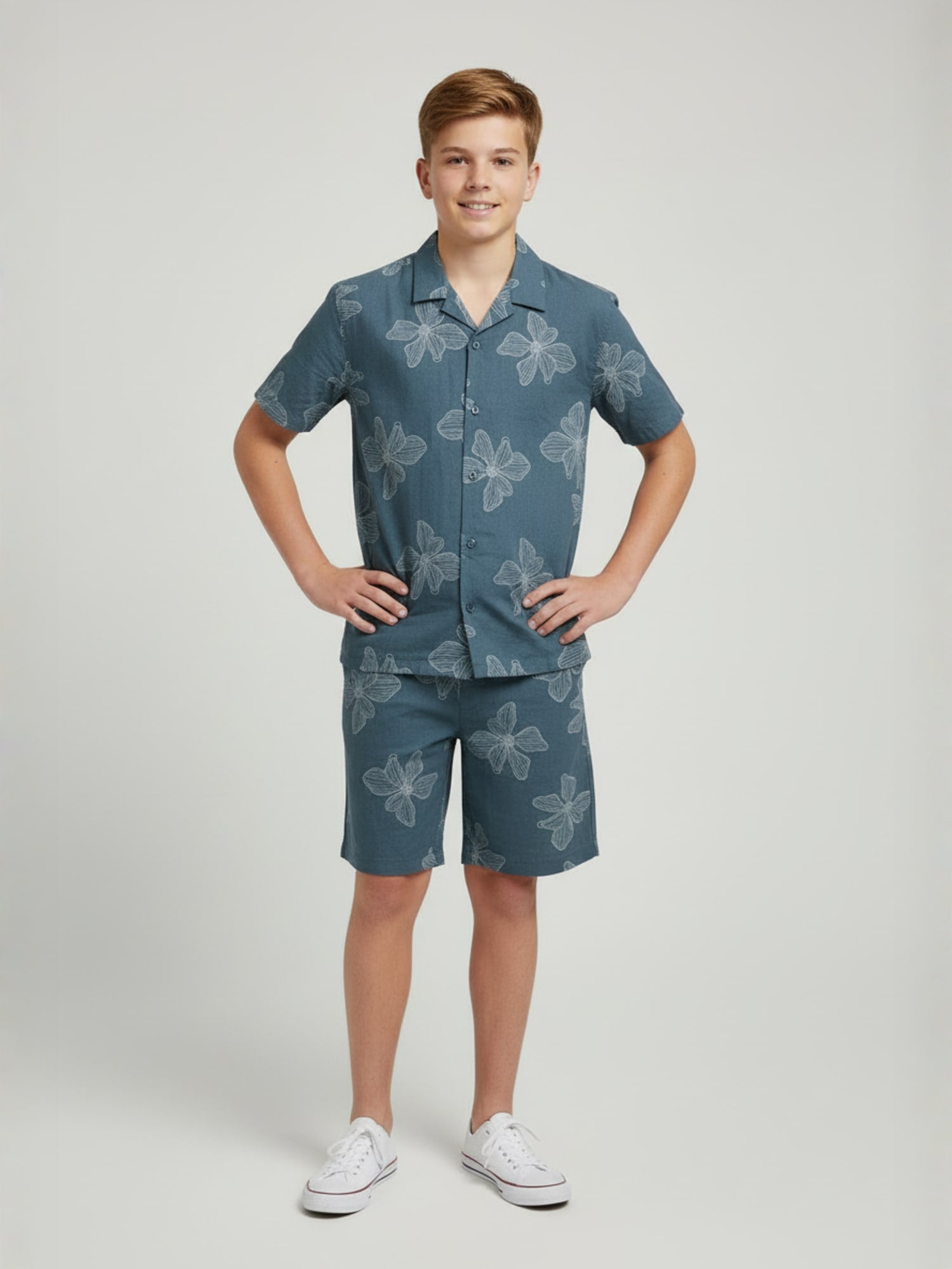 ASSORTED PRINTS COTTON SHORTS & CUBIC COLLAR CO-ORD SET