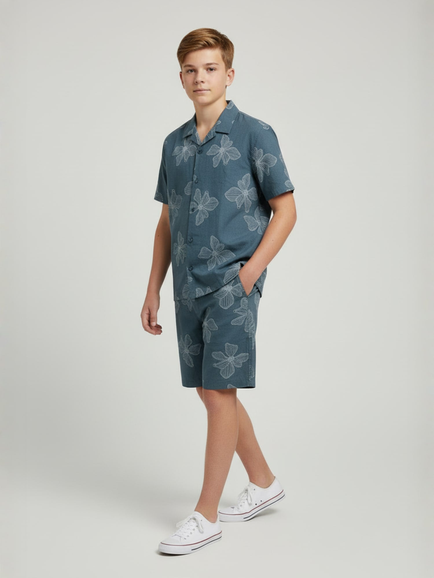 ASSORTED PRINTS COTTON SHORTS & CUBIC COLLAR CO-ORD SET