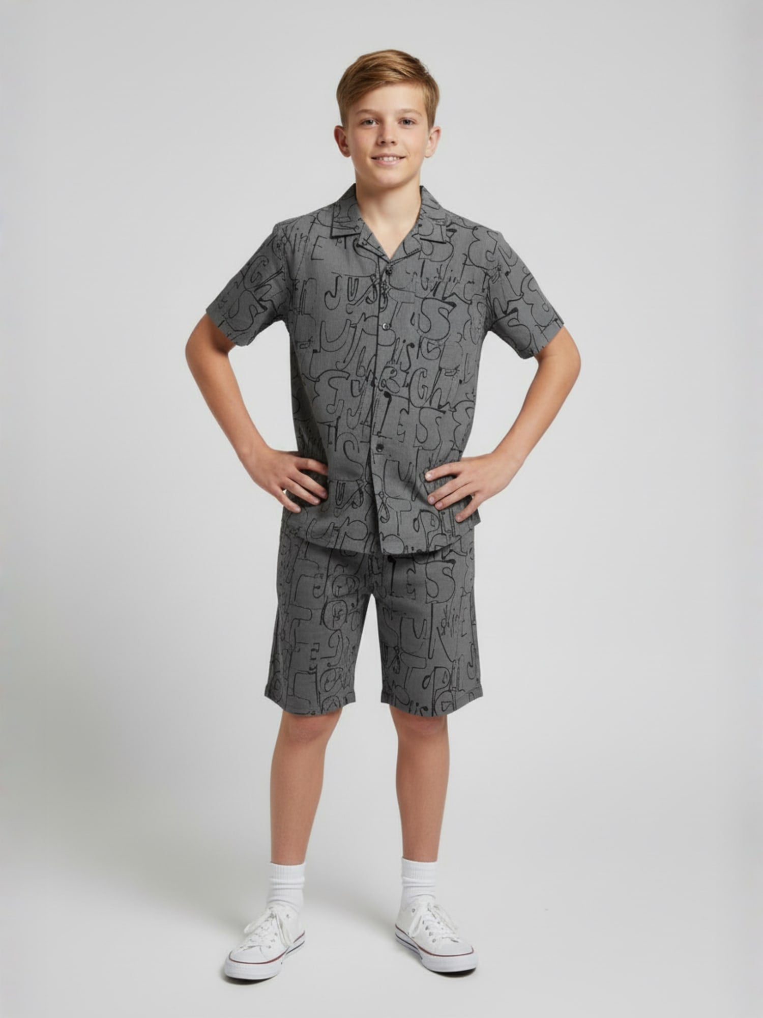 ASSORTED PRINTS COTTON SHORTS & CUBIC COLLAR CO-ORD SET