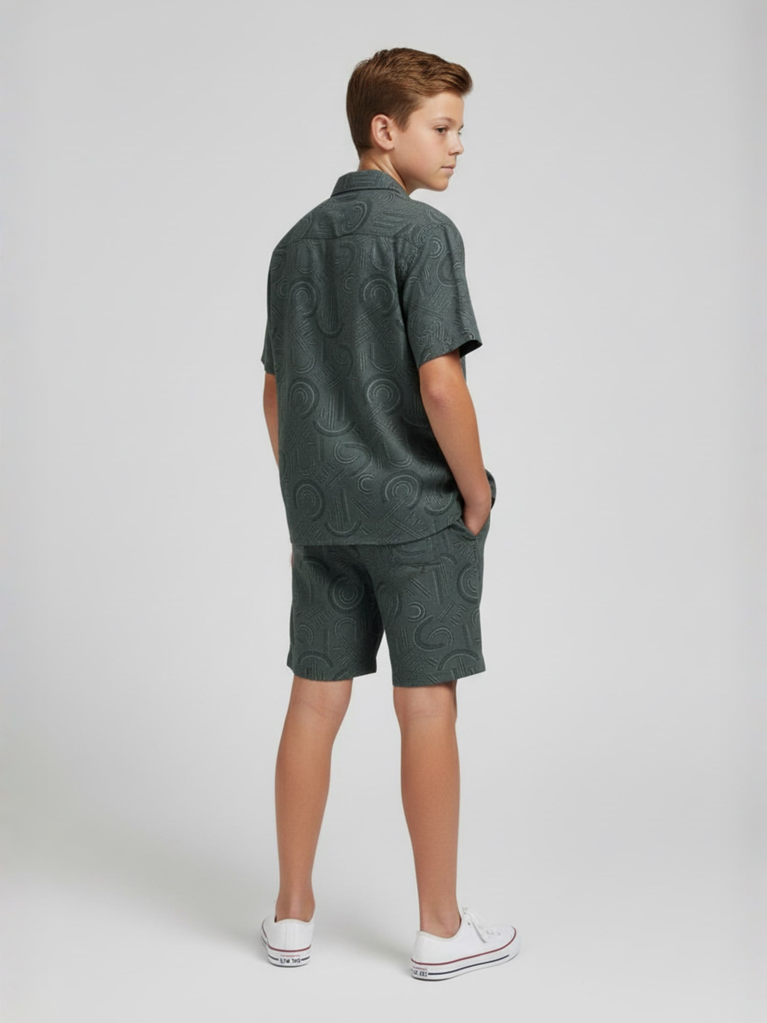 ASSORTED PRINTS COTTON SHORTS & CUBIC COLLAR CO-ORD SET