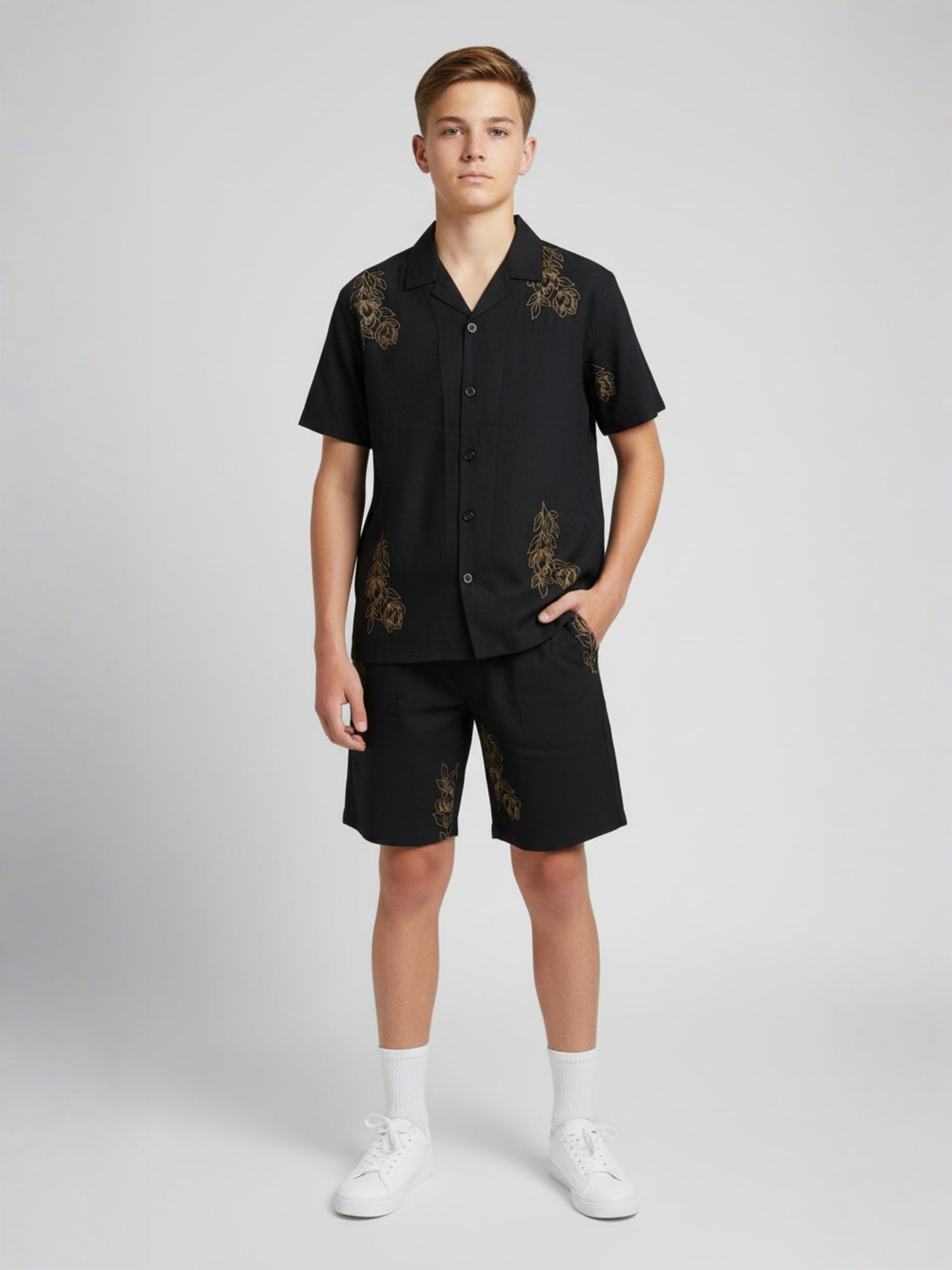 BLACK EMBROIDERY FABRIC CUBIC COLLAR CO-ORD SET