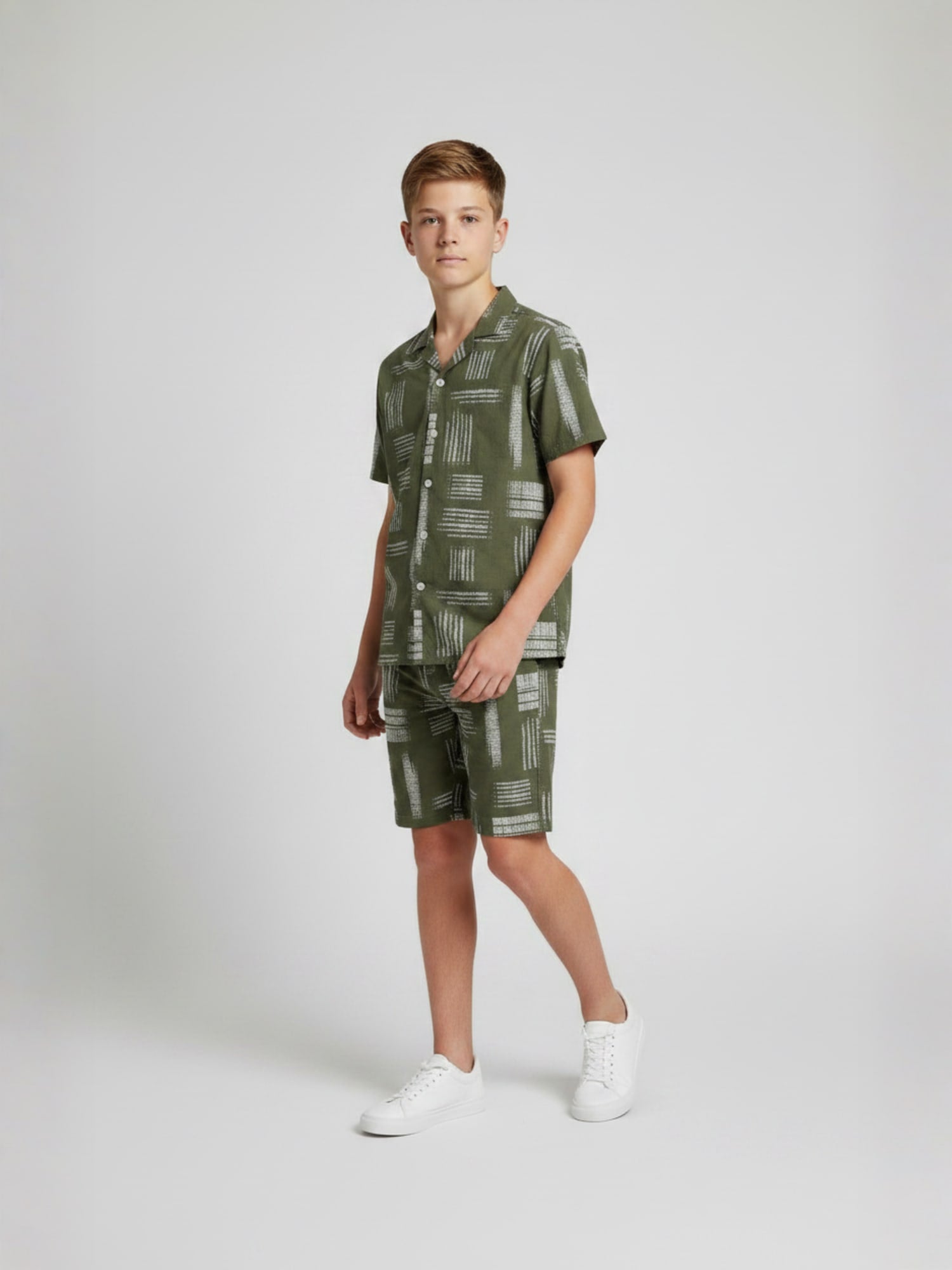 MAHENDI GREEN COTTON SHORTS CUBIC COLLAR CO-ORD SET